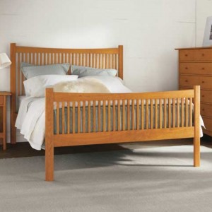 Heartwood bed by Vermont Furniture Design